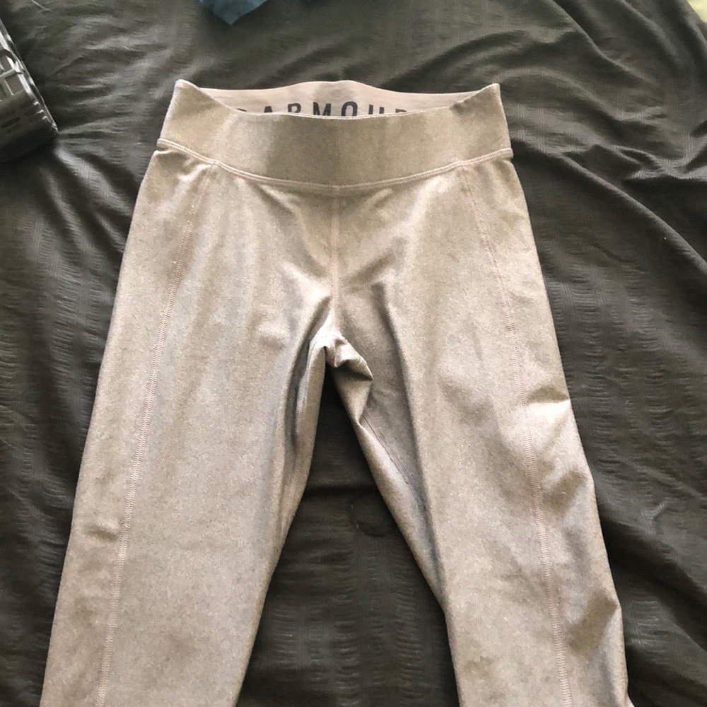Under Armour cropped leggings